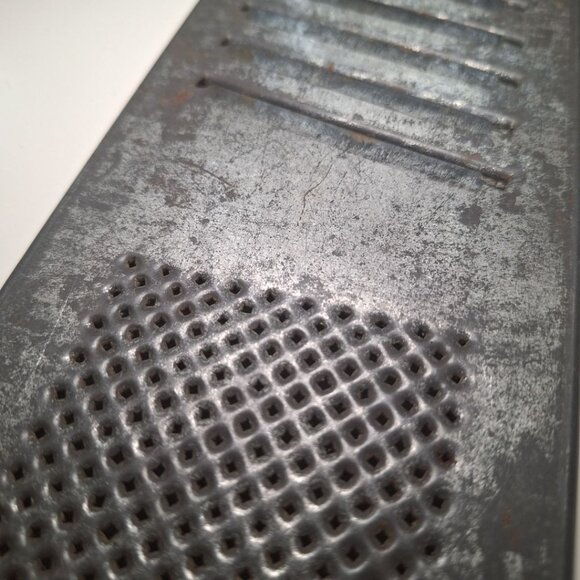 Flat Grater Shred Lot Three Bromco Esko Bluffton Slaw Cutter USA Metal Vintage - Picture 4 of 14